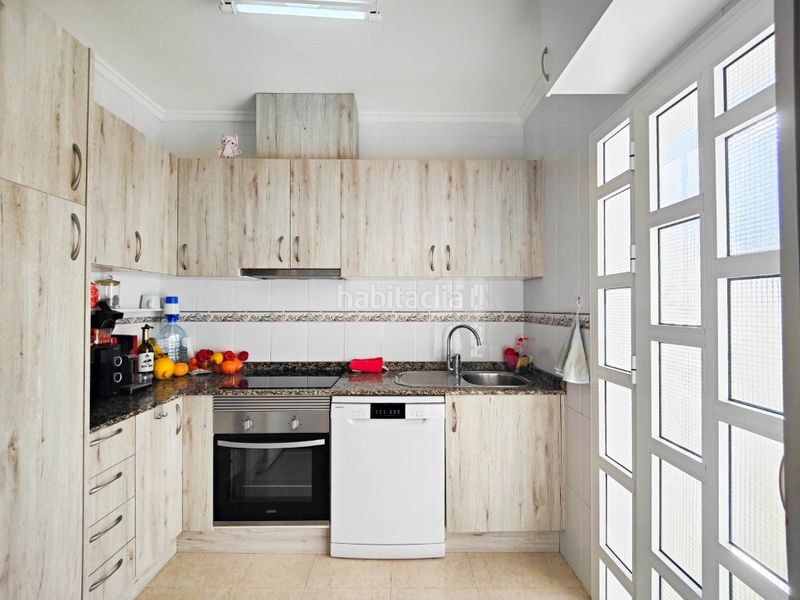 Foto 0f5121f9-0fd3-462f-b34e-563d62b64817. Casa amb aparcament a Rojales