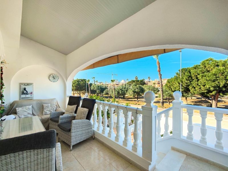 Foto 5f842b3d-0681-4501-8923-63df2ef69197. Casa amb aparcament a Rojales