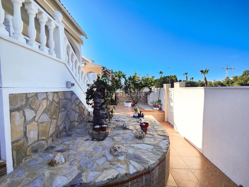 Foto 72a5eb2d-e7d9-4460-97af-bb51795d79fc. Casa amb aparcament a Rojales