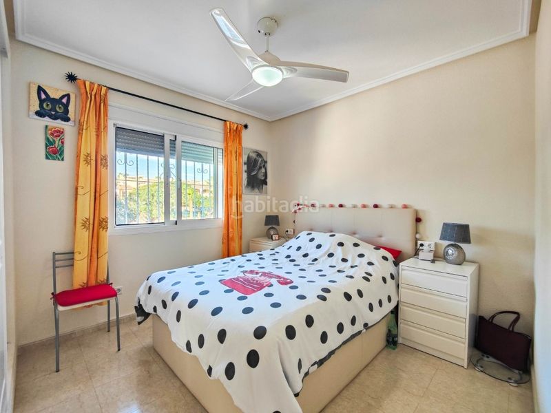 Foto a80370e9-347d-4f25-b3e2-dd9ce87801b3. Casa amb aparcament a Rojales