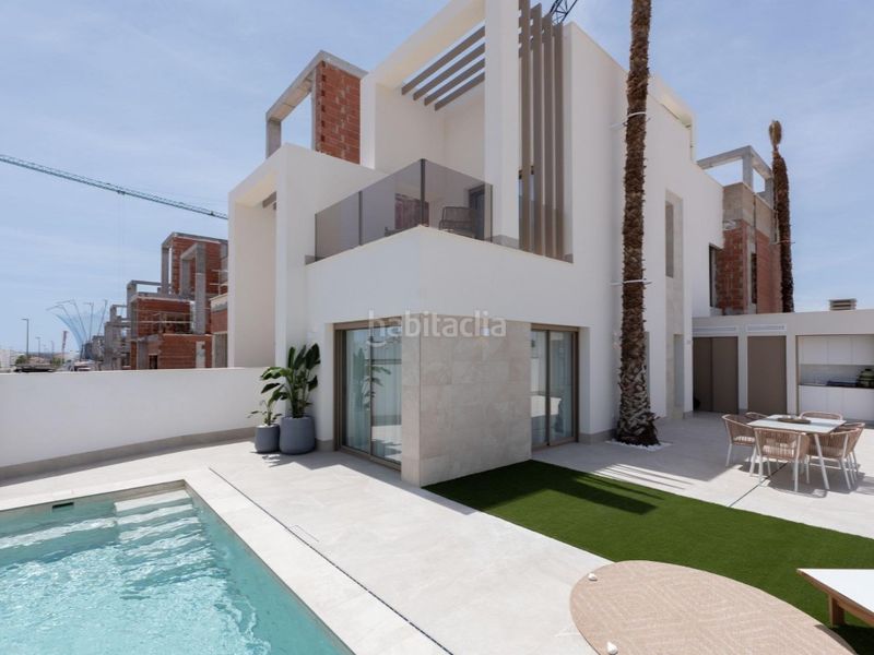 Foto e90038ce-dc80-43b5-a440-4bc9a82924b2. Casa amb piscina a Las Lomas de Rame-Bahía Bella Alcázares (Los)