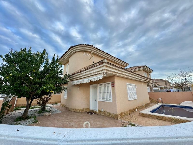 Foto d795a9c7-523e-417e-bb16-c4577759fb1e. Casa amb piscina a Los Balcones-Los Altos Torrevieja