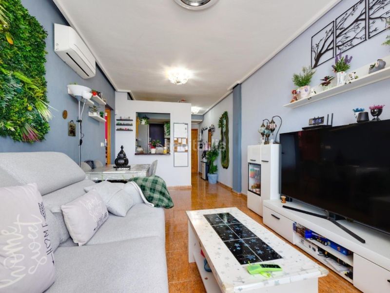 Foto 06f1f2b5-df8c-4efa-81d6-73abe172def4. Apartament amb piscina a Parque Acuático - Sector 25 Torrevieja