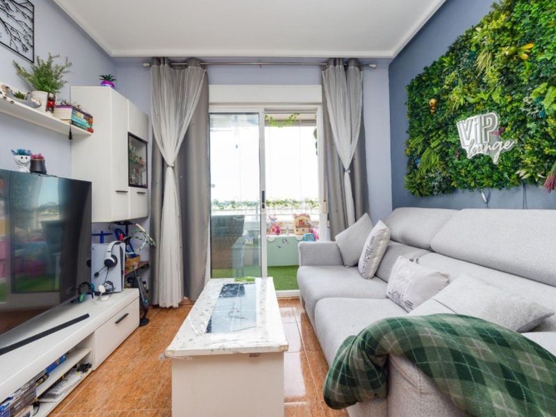 Foto 4a970ad3-dff1-417d-a59e-8c2c5e92f5e9. Apartament amb piscina a Parque Acuático - Sector 25 Torrevieja