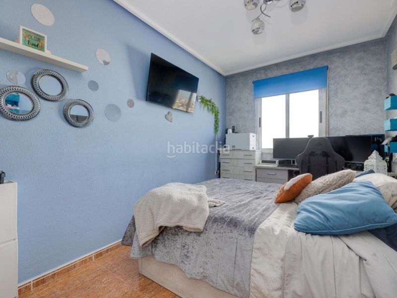 Foto 6831976e-e2dc-404b-a52f-5826108fe935. Apartament amb piscina a Parque Acuático - Sector 25 Torrevieja