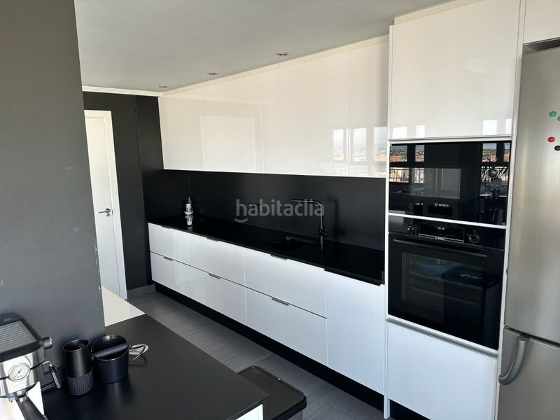 Foto bb5a9a0a-5411-4d82-af65-6cbc65af1eb4. Àtic amb piscina a El Acequión Torrevieja