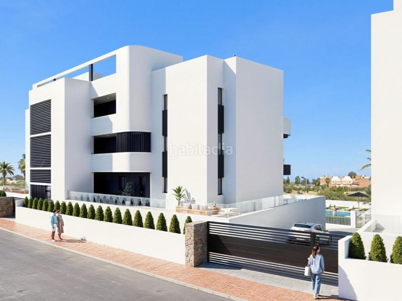 Foto 16a7a7c8-b84f-44fc-9ae0-1de44d753583. Apartamento s y villas de nueva construcción frente al campo de golf la serena golf en los alcázares en Alcázares (Los)
