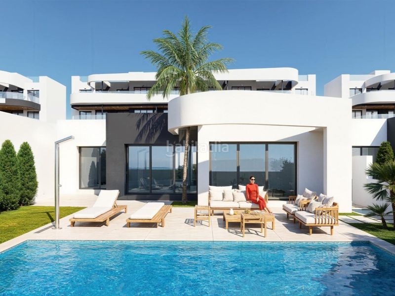 Foto 7a437ed4-6ce0-4f7c-ac06-8bad5bd20203. Apartamento s y villas de nueva construcción frente al campo de golf la serena golf en los alcázares en Alcázares (Los)