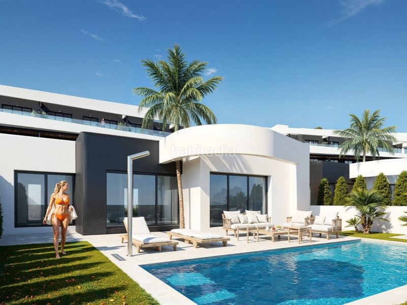 Foto fb840f10-4e0c-4132-9d28-ff71040c3196. Apartamento s y villas de nueva construcción frente al campo de golf la serena golf en los alcázares en Alcázares (Los)