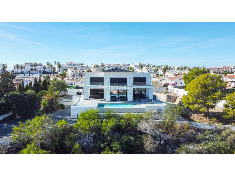 Foto 8ac5ceab-d94b-46f4-8527-2eb35e033ad6. Casa amb calefacció aparcament piscina a Rojales