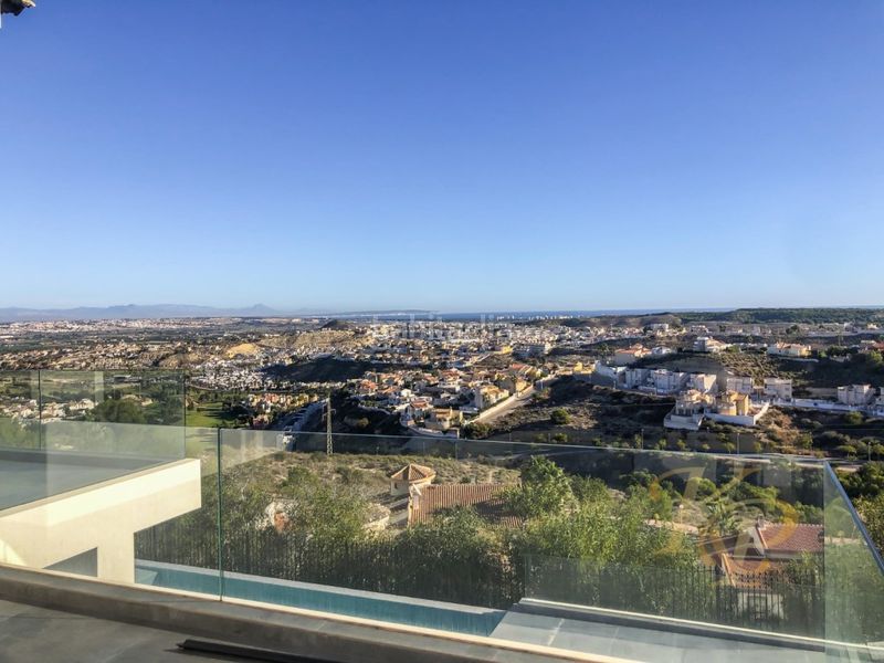 Foto d7944bab-2008-4a92-a7c1-ade17cf5a7a8. Casa amb calefacció aparcament piscina a Rojales