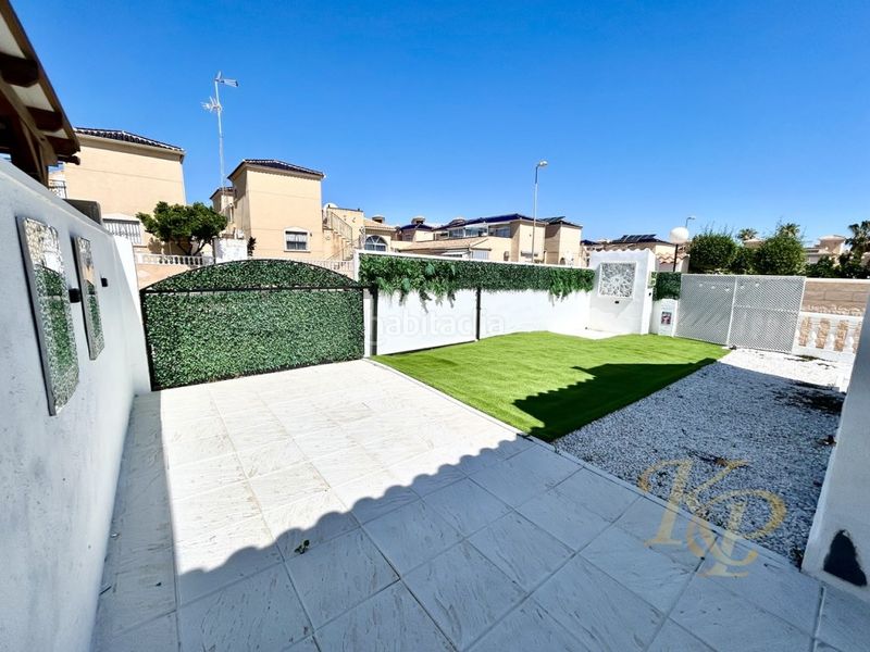 Foto de9480a1-459d-49e4-9b54-bef73ac77558. Casa a Punta Prima Orihuela