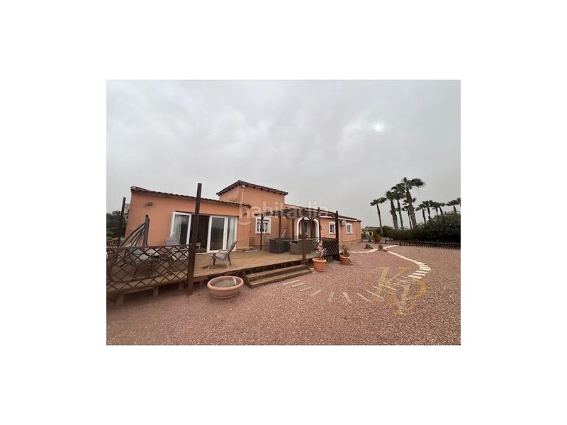 Foto d3306e5d-e46e-4269-b165-f1a38f2e001b. Casa amb piscina a Dolores