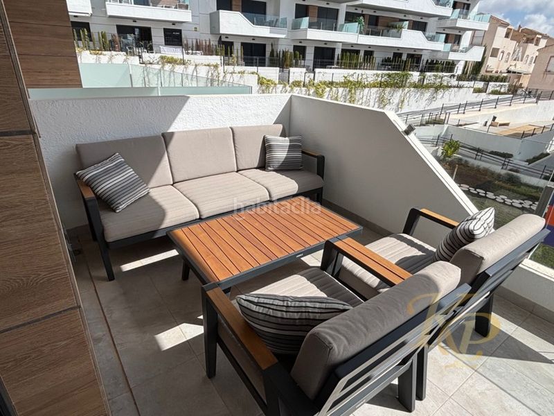Foto 4d1115f6-1eec-44ba-846b-051ec6b67e3b. Apartament amb aparcament a Villamartín-Las Filipinas Orihuela