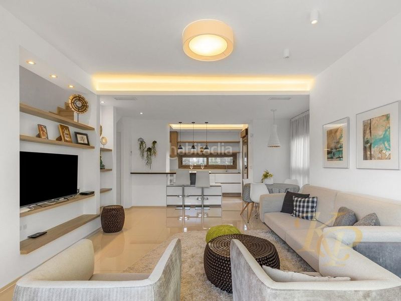 Foto f2714416-ffa0-4760-b133-b310580d9b11. Dúplex amb piscina a Lo Marabú Rojales