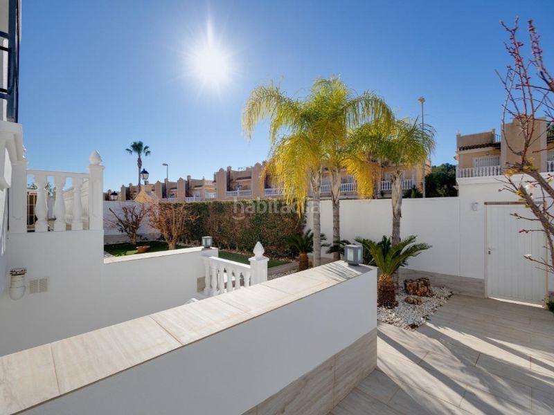Foto 1c5ca605-2694-4292-a0dd-9afb4d6609a9. Casa amb piscina a Villamartín-Las Filipinas Orihuela
