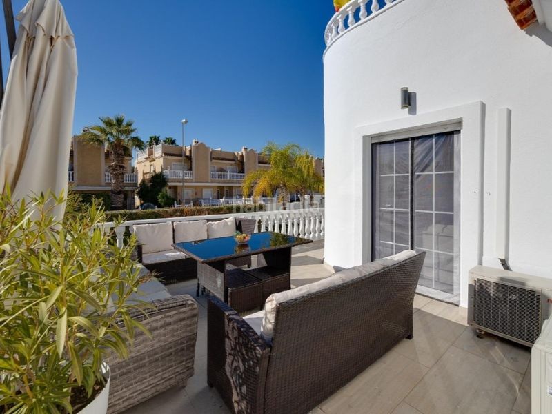 Foto 43af9cbb-796e-4c69-bbd5-e0f815566b75. Casa amb piscina a Villamartín-Las Filipinas Orihuela