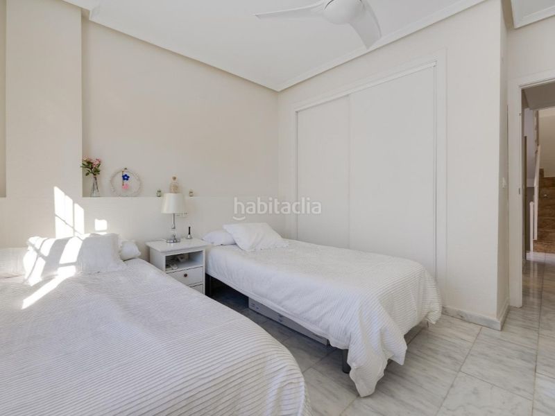 Foto 649a9935-fdd5-4b72-8747-b5e6a432d436. Casa amb piscina a Villamartín-Las Filipinas Orihuela