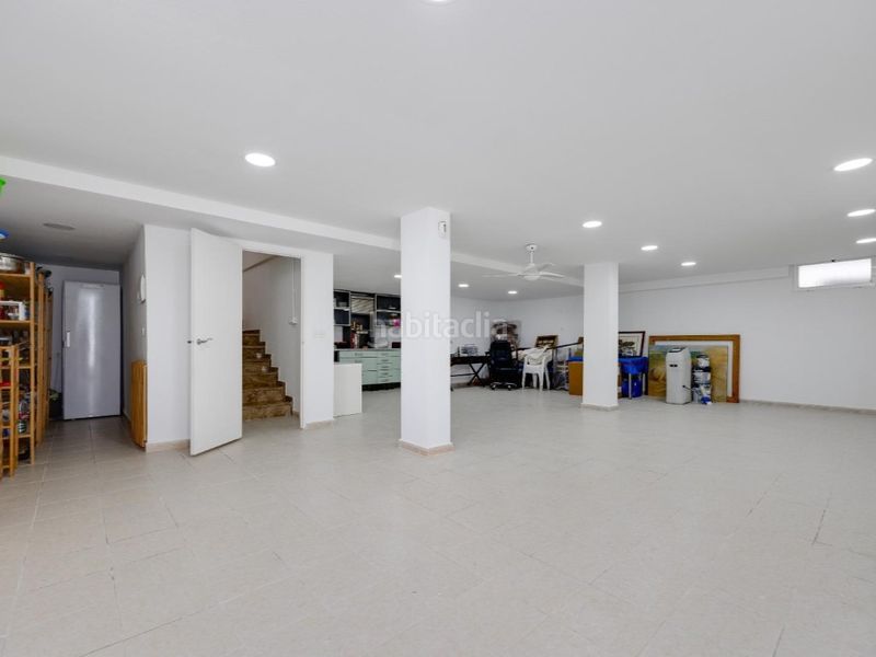 Foto c0f43beb-29f0-4e1f-a5d7-a71ab7a342a7. Casa amb piscina a Villamartín-Las Filipinas Orihuela