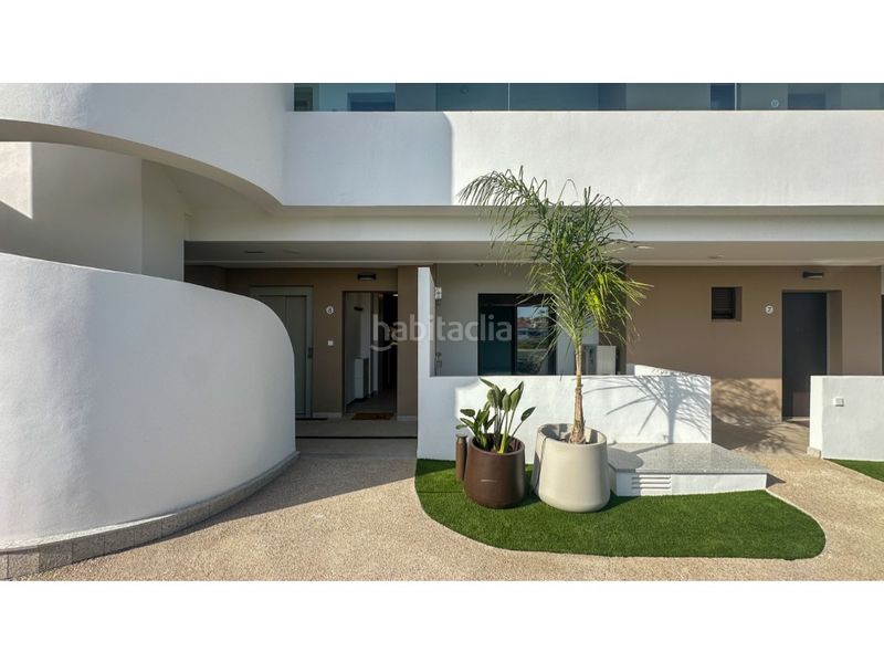 Foto a66dbed1-b744-4d7c-bf32-4b2690822e9e. Apartament amb piscina a Playa Flamenca Orihuela