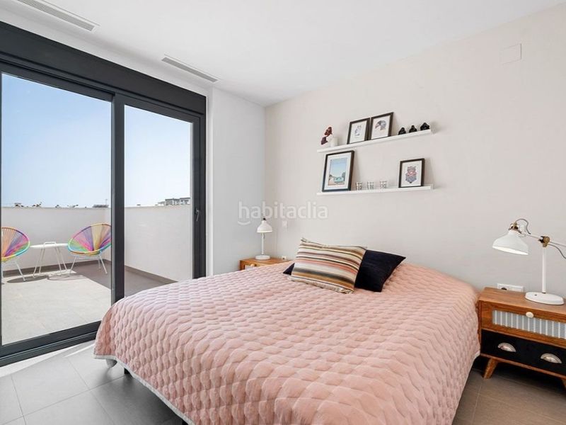 Foto b4d63a7b-2833-4932-85dd-dd66c3fdaa14. Casa amb piscina a Rojales