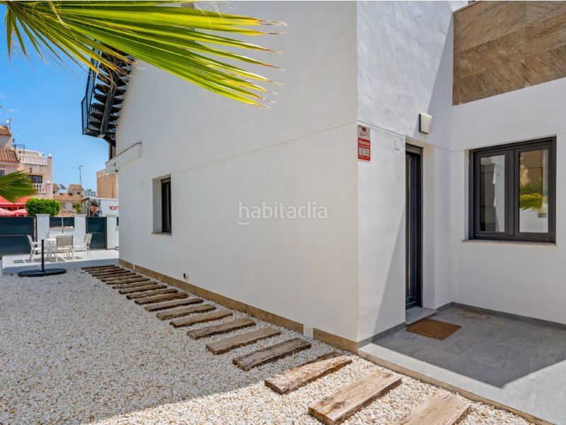 Foto cc33e6a9-9f2c-48f4-8954-fb797ff31af8. Casa amb piscina a Zona Carrefour - Urbanizaciones Torrevieja