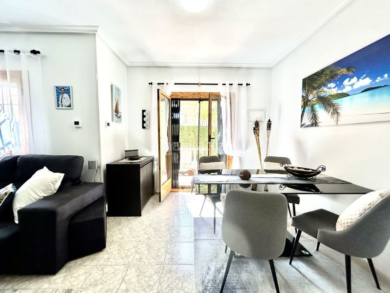 Foto 09a88945-57b2-47e7-bced-fd9dfe7541f2. Casa a Playa Flamenca Orihuela