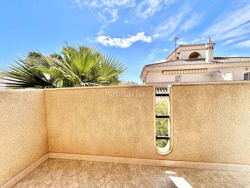 Foto e5adc044-a0b3-4d6f-9ed6-a9edc8b35509. Casa a Playa Flamenca Orihuela