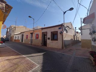 Casa  Calle purisima la. Encantadora casa de la esquina reformada en el corazón de formen
