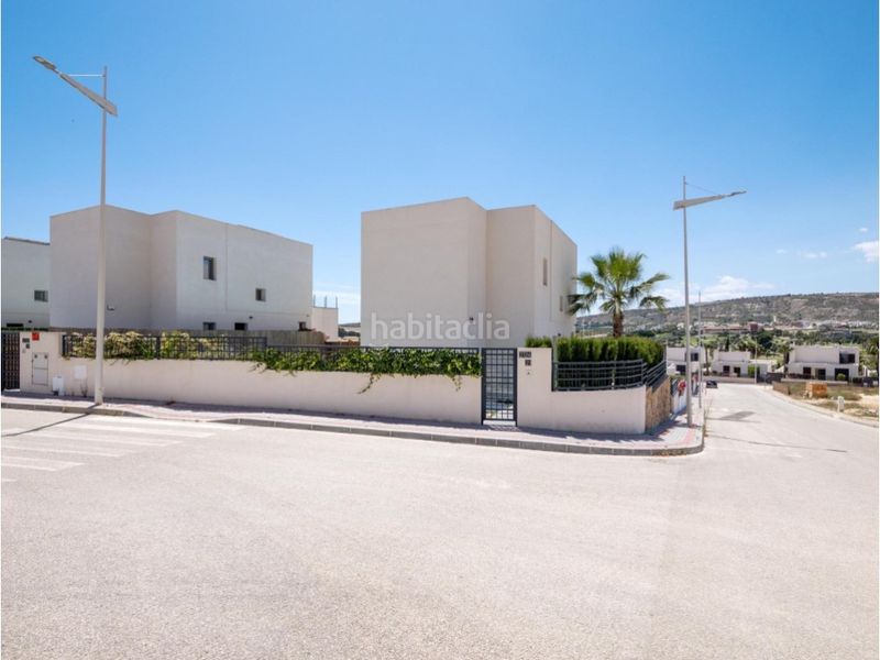 Foto 05167a16-f413-4389-86e2-279aca678937. Casa amb piscina a Algorfa