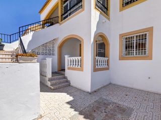 Apartment  Calle rio tamesis. Planta baja de 2 dormitorios con terraza, patio y piscina comuni