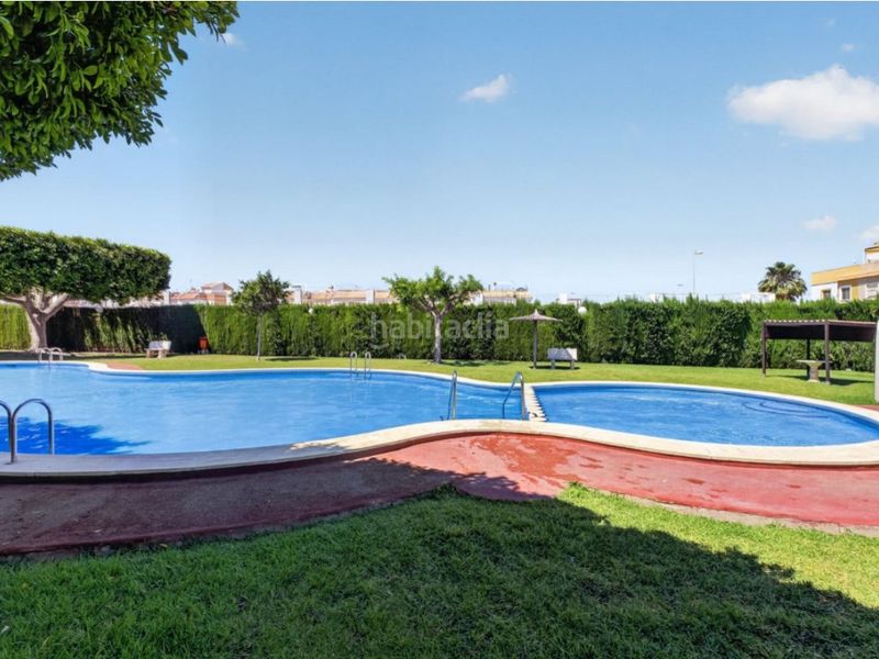 Foto 1ff5d91c-4d11-47ba-b31a-c30c38574463. Apartament amb piscina a Zona Carrefour - Urbanizaciones Torrevieja