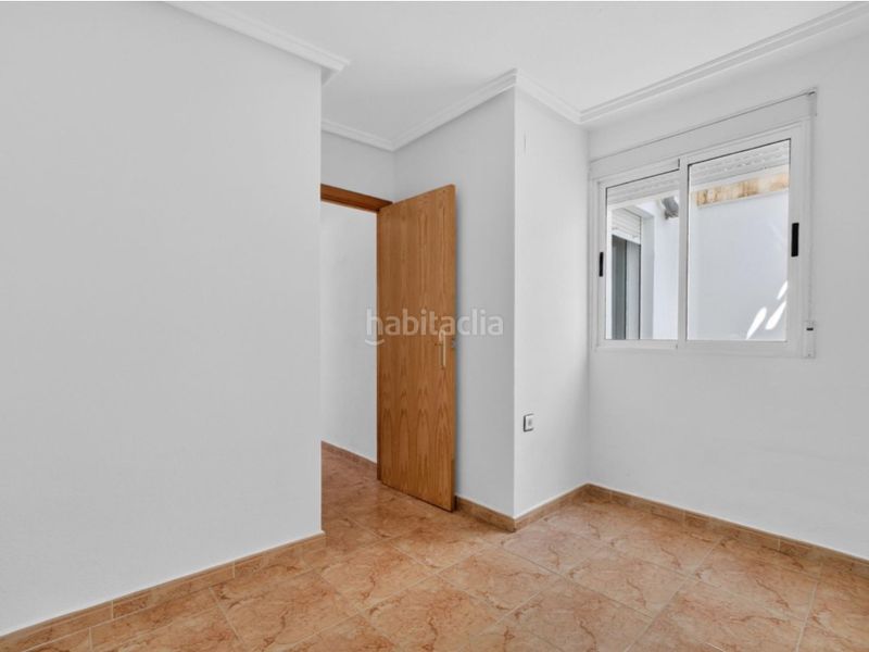 Foto 5b3bbb39-5cee-4afb-b898-4868656ec1f2. Apartament amb piscina a Zona Carrefour - Urbanizaciones Torrevieja