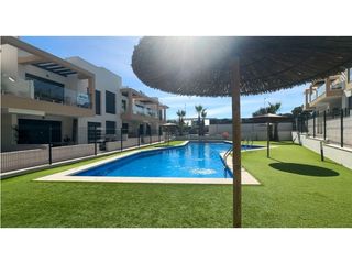 Apartament  Calle guadiana. Bungalow moderno en planta alta en venta en orihuela costa