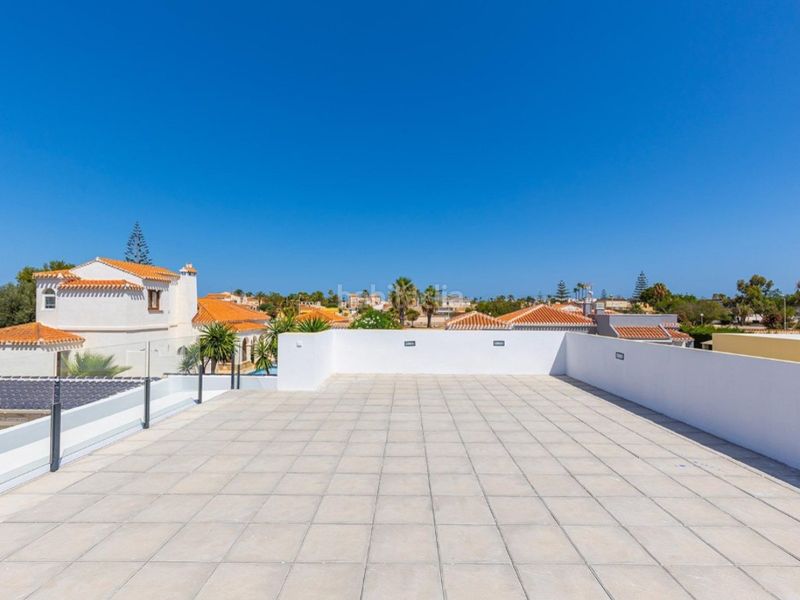 Foto 87b21777-b2d5-4a0d-a38a-9363caab5907. Casa amb piscina a Los Balcones-Los Altos Torrevieja