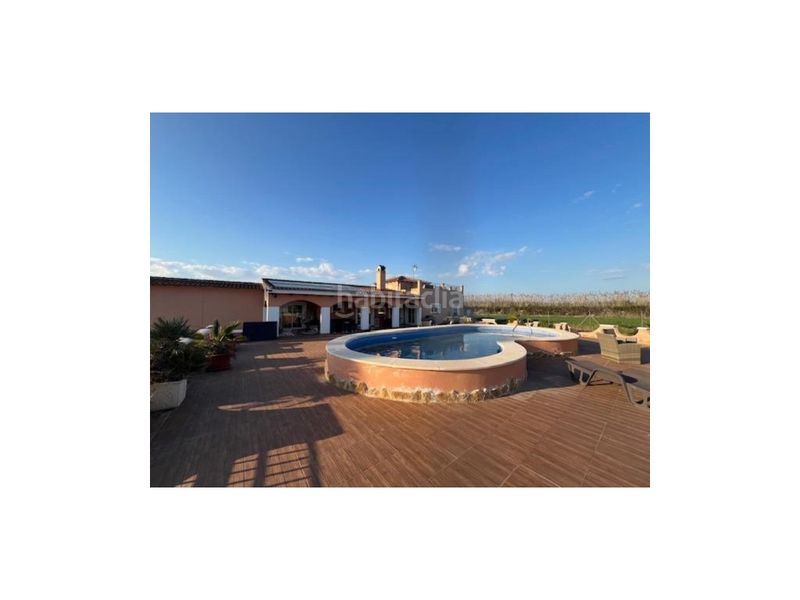 Foto 54709e8a-0974-4133-a320-b8cb41c148f8. Casa amb piscina a Dolores