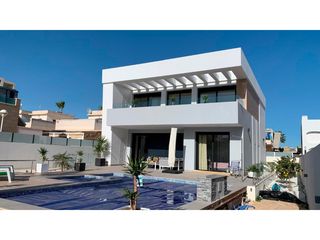 Casa en Rojales. Exclusiva villa de lujo con piscina climatizada y vistas a la la
