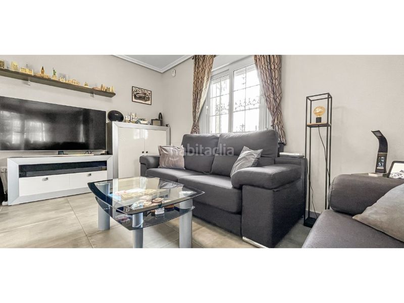 Foto b552c244-55ab-45f8-b192-b581de99a60b. Casa amb aparcament piscina a Lomas de Cabo Roig - Los Dolses Orihuela