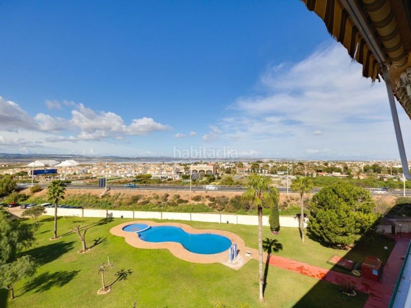 Foto c8b7f33d-d5ad-4d4b-9811-6467485ac34d. Àtic amb piscina a Parque de las Naciones Torrevieja