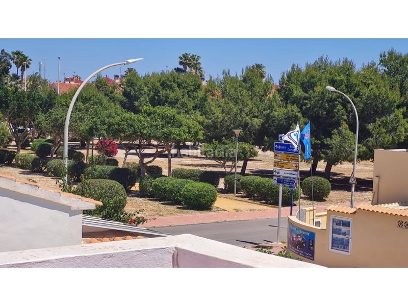 Foto f947aa0d-8cb8-4c4e-8789-8f31784997b8. Casa amb piscina a La Florida Orihuela