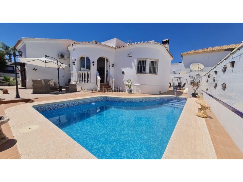 Foto fbde506e-6db3-4427-8e67-0f50f5ee566c. Casa amb piscina a La Florida Orihuela