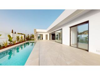 Haus in Las Lomas de Rame-Bahía Bella. Villas de obra nueva en los alcazares