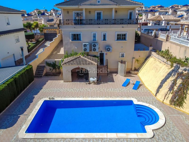 Foto 387e6ccc-c6b2-4566-b34d-57477775e4da. Casa amb piscina a La Zenia Orihuela