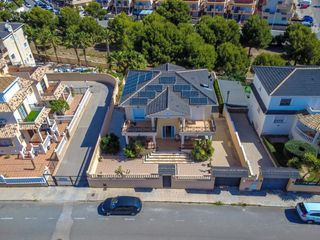 Casa  Calle san ignacio-zenia. Exclusiva villa con piscina privada en orihuela costa