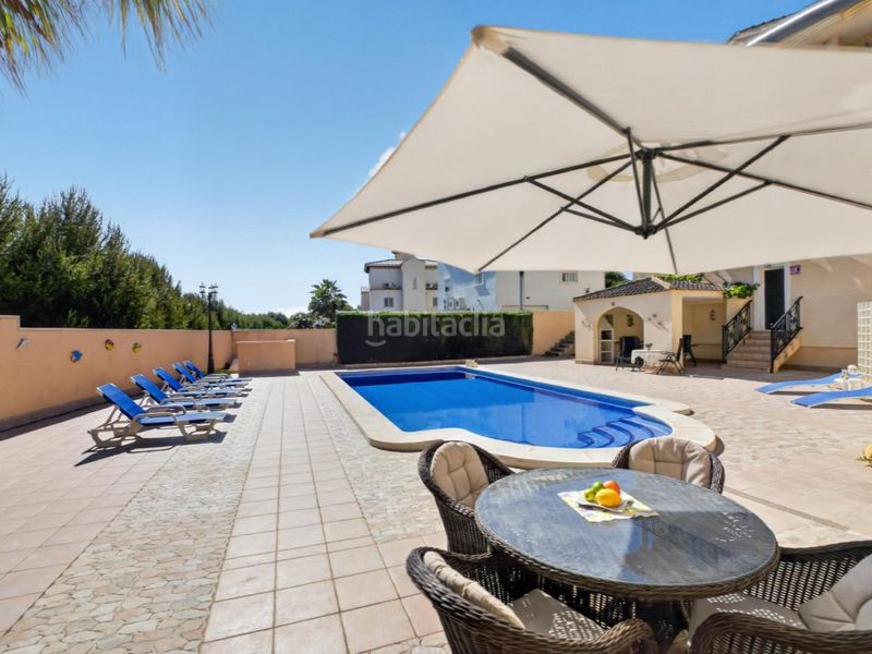 Foto 8e0cf028-9e79-4a11-a980-7afadfb4141d. Casa amb piscina a La Zenia Orihuela