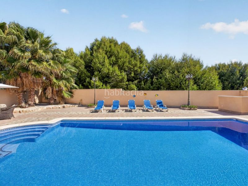 Foto f8aebc69-3203-442e-946e-e7ece66f06a8. Casa amb piscina a La Zenia Orihuela