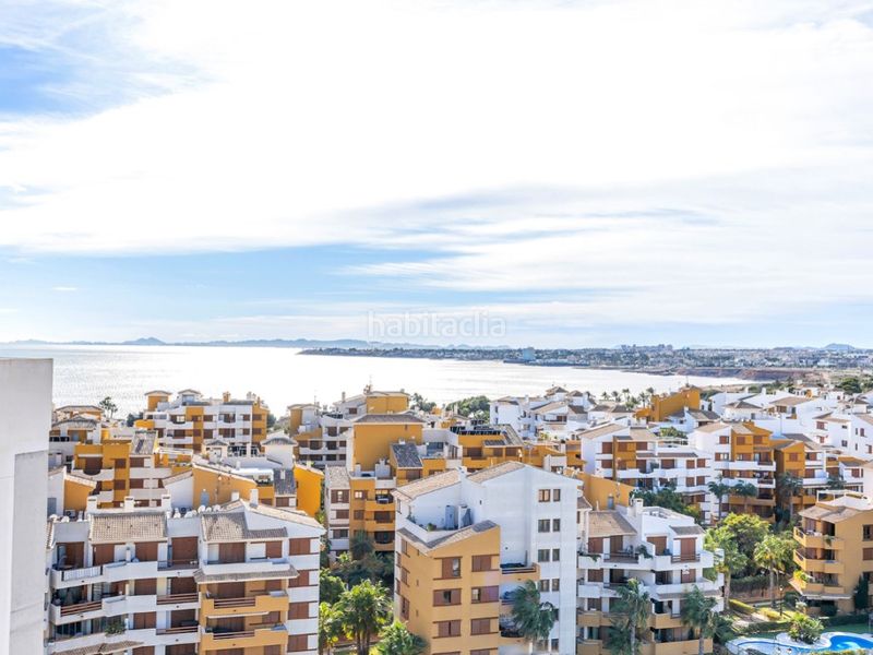 Foto 4ccaa70b-d790-49d0-b2a4-1ae476012a4b. Àtic amb aparcament a Punta Prima Torrevieja