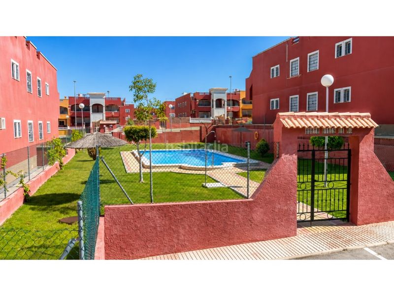 Foto 5dcce02d-032a-4465-98a9-23fdf6635073. Casa a La Florida Orihuela