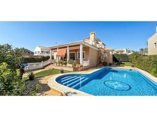 Casa en Cañada del Molino. Villa de lujo exclusiva en molino blanco con jardín privado y pi