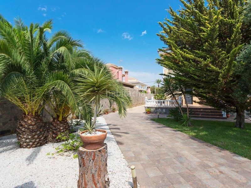 Foto 17e38798-70ba-4d77-b4c8-14441c8e9dcd. Casa amb aparcament piscina a Cabo Roig Orihuela